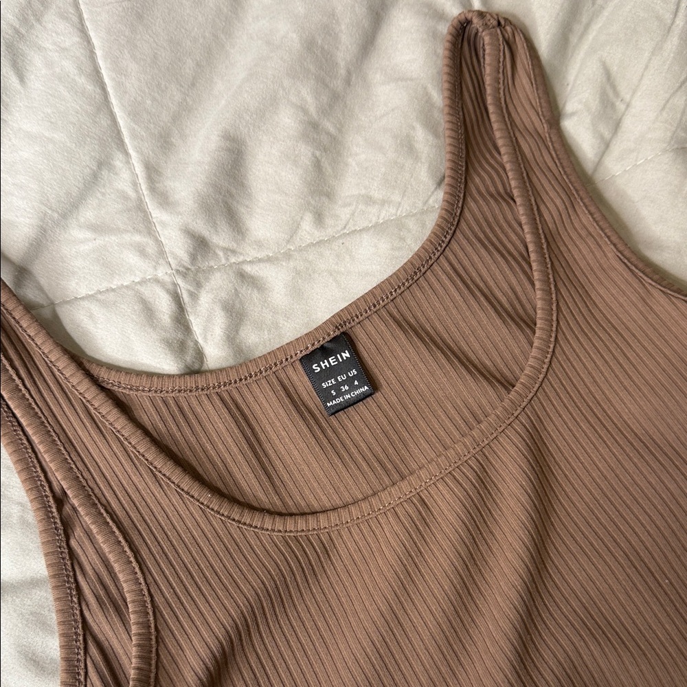 Tan Crop Top and Black Jeans Set - Picture 3 of 6